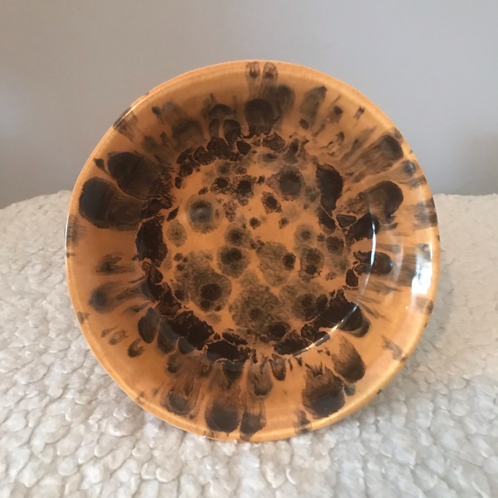 Ceramic bowl with beautiful detail in color
